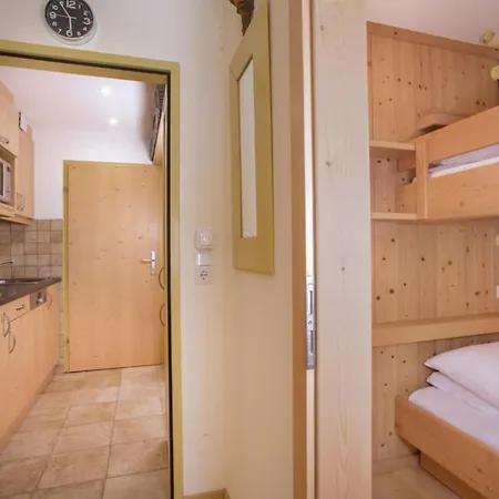 Wiesberger 62 6 * קוניגסלייטן